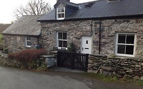 Garth Engan Private Self Contained B&B With Garden Area